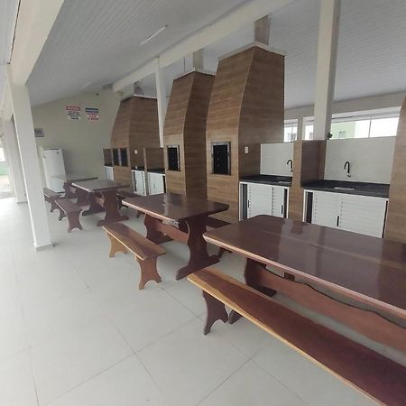 Apto Espetacular A 50 M Do Mar Em Condominio Com Piscinas Maravilhosas グァラトゥバ エクステリア 写真